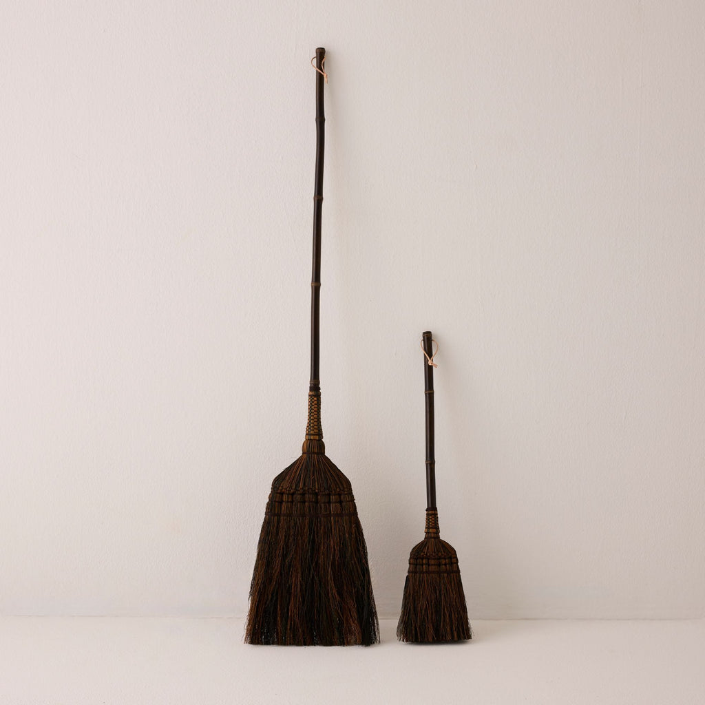 Bamboo Handle Broom - Moss